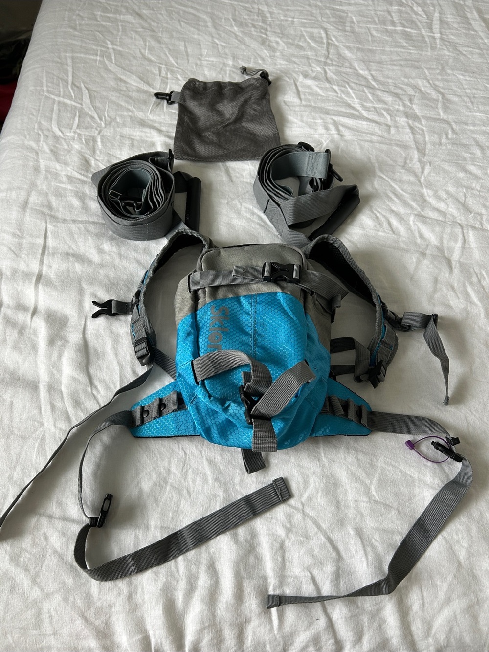 SkLO Blue and Gray Child Safety Harness Backpack, Like New.